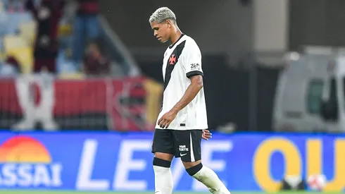 Barros foi expulso e deixou o Vasco em desvantagem numérica no segundo tempo