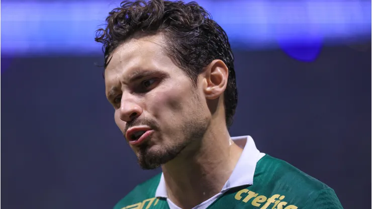 Raphael Veiga sinaliza positivamente e saída para o México pode acontecer