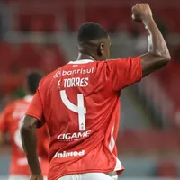 Pezzolano elogia Félix Torres após estreia com gol pelo Internacional