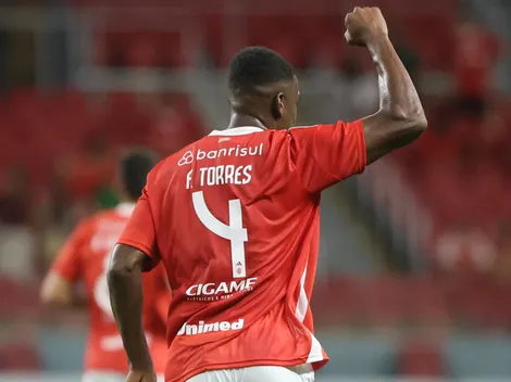 Pezzolano elogia Félix Torres após estreia com gol pelo Internacional