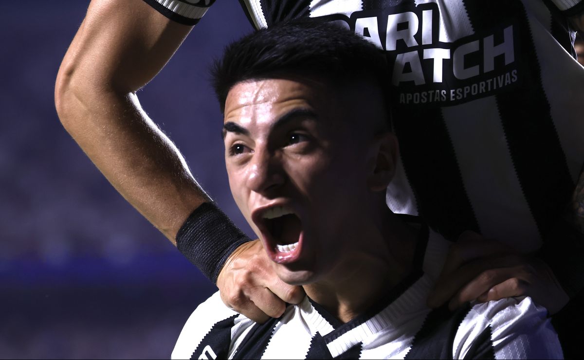 Thiago Almada no Palmeiras tem martelo batido e diretor do Atlético de Madrid confirma permanência