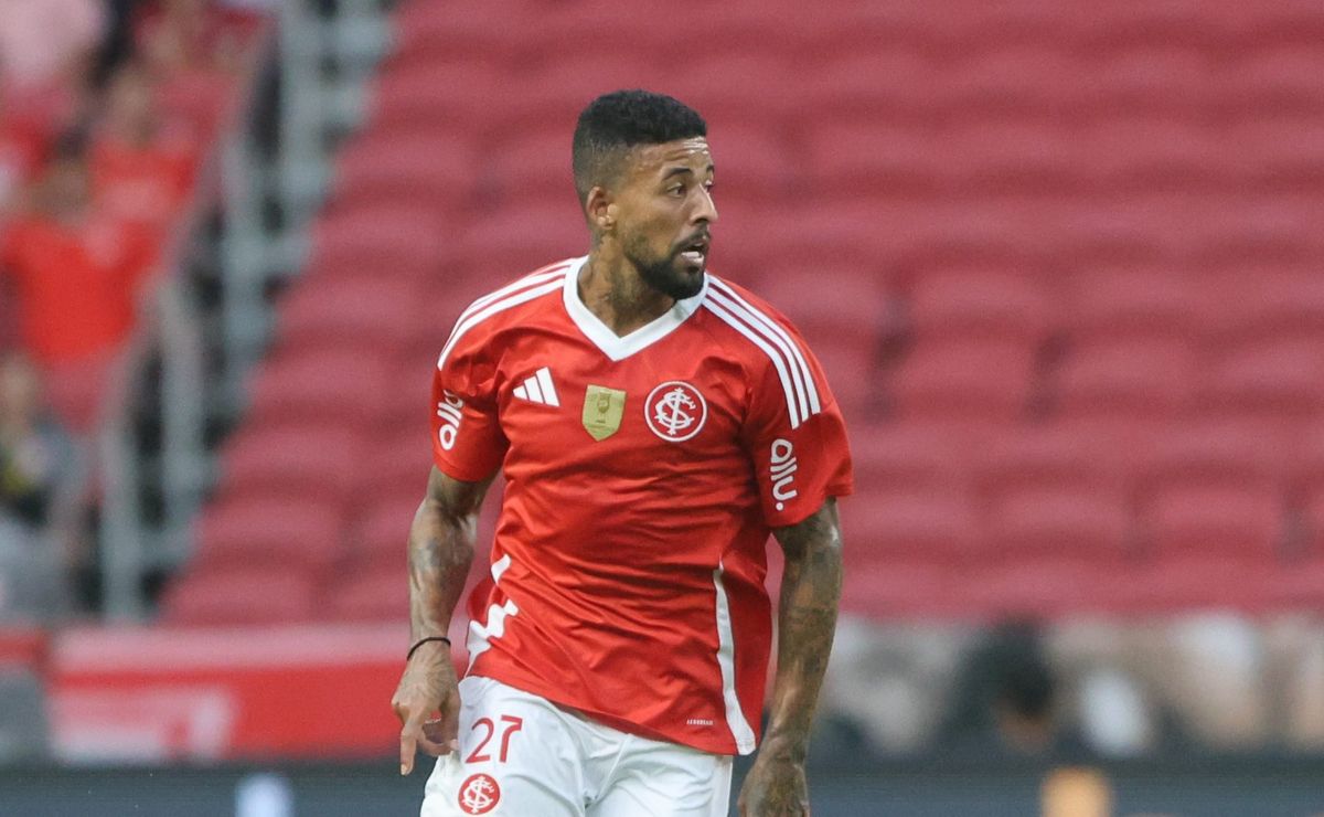 Paulinho Paula avalia estreia pelo Internacional e projeta clássico contra o Grêmio no Beira-Rio