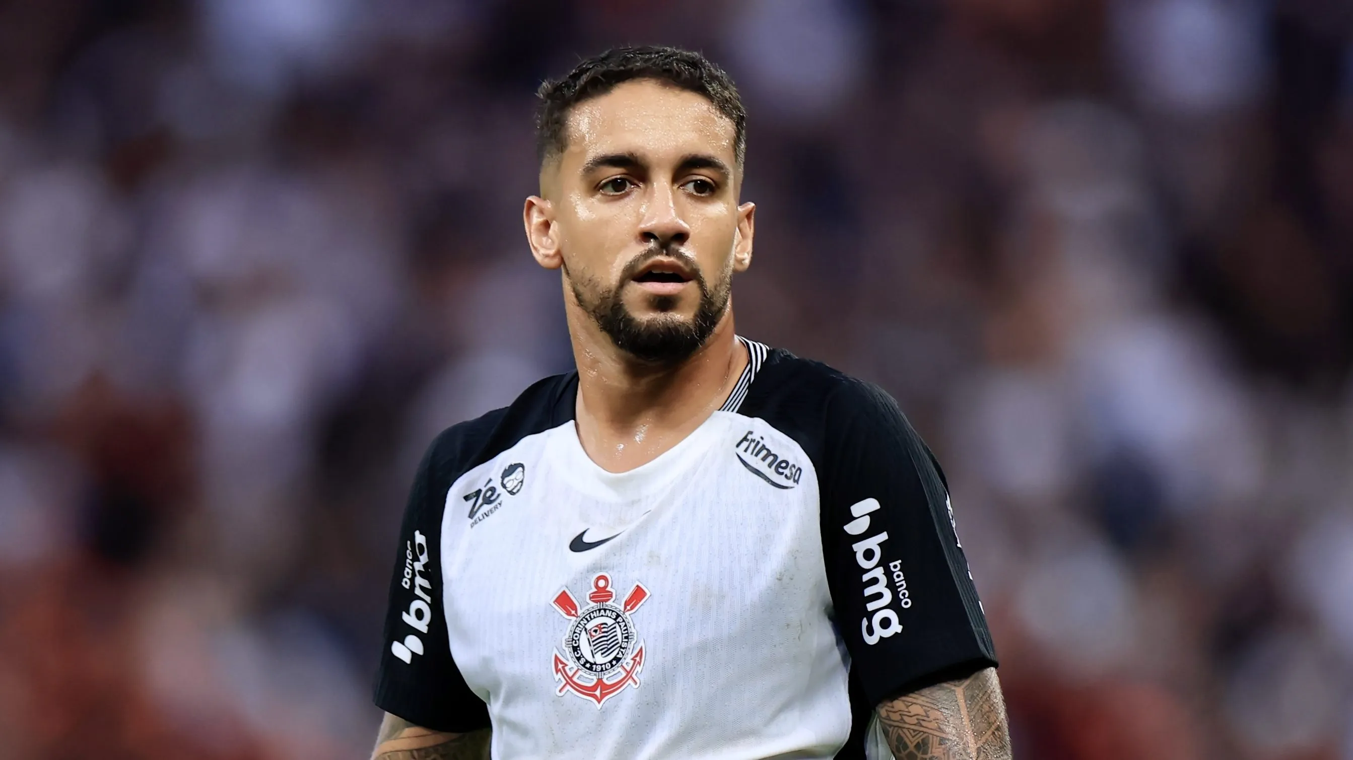 Matheus Pereira deve ser titular - Foto: Marcello Zambrana/AGIF.