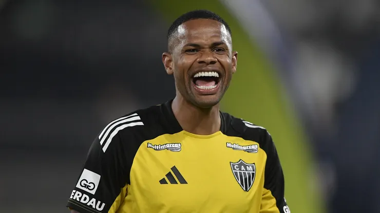 RJ - RIO DE JANEIRO - 20/09/2025 - BRASILEIRO A 2025, BOTAFOGO X ATLETICO-MG -Junior Santos jogador do Atletico-MG durante aquecimento antes da partida contra o Botafogo no estadio Engenhao pelo campeonato Brasileiro A 2025. Foto: Thiago Ribeiro/AGIF