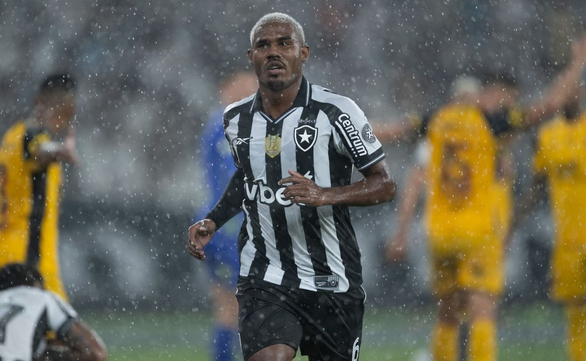 Cuiabano pode deixar o Nottingham Forest, e Rio Ave ou Olympiacos surgem como destinos