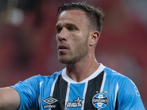 Arthur abre o jogo sobre renovação com o Grêmio e confirma 'problema'