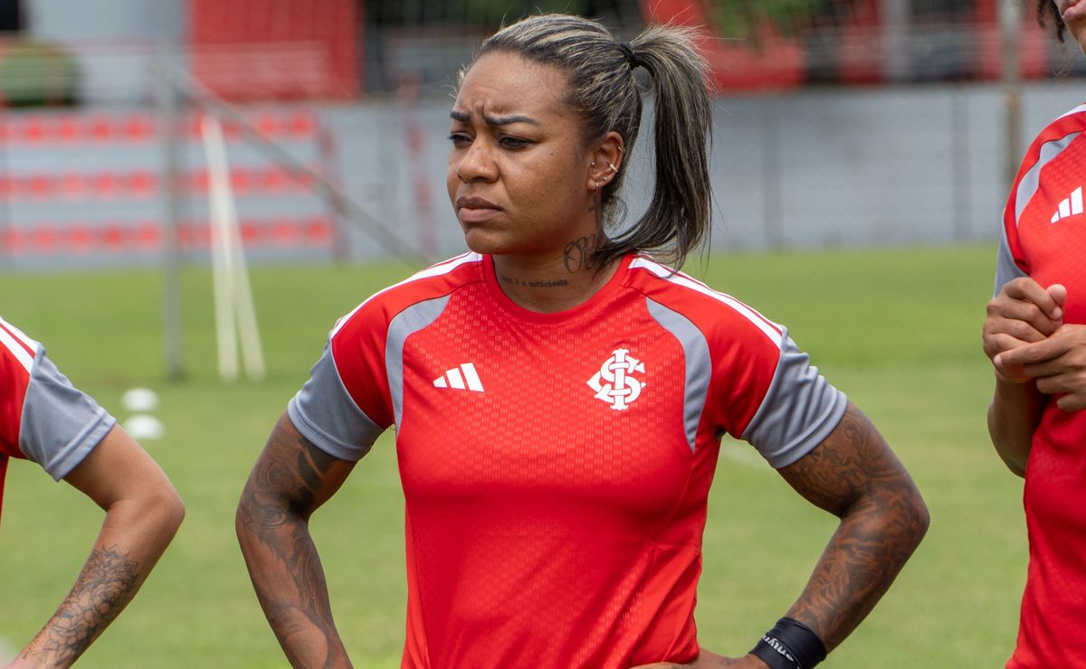 Zagueira Sorriso fala sobre preparação para a temporada e celebra retorno ao Internacional: “Aqui é a minha casa”