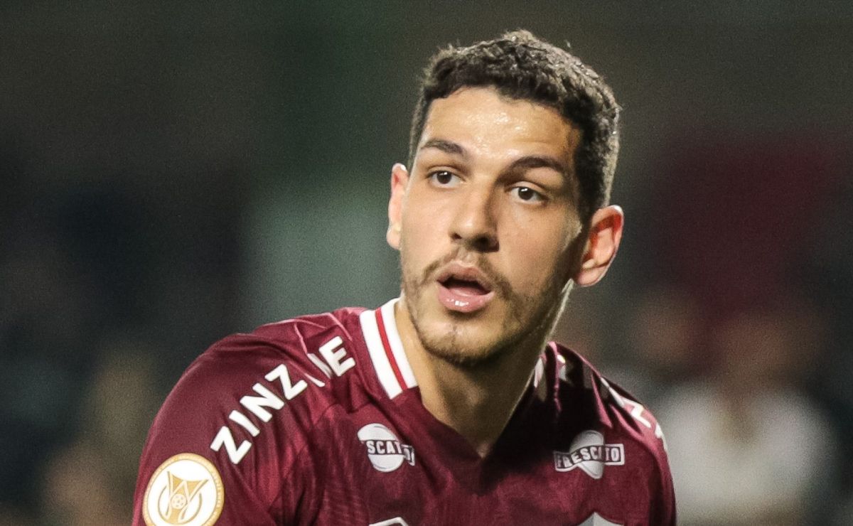 Palmeiras avança por Nino após pressão aumentar por reforços e Zenit pede mais de R$ 63 milhões