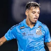 Gabriel Menino pode ter chance como titular no clássico