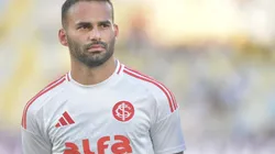 RJ - RIO DE JANEIRO - 25/10/2025 - BRASILEIRO A 2025, FLUMINENSE X INTERNACIONAL - Thiago Maia jogador do Internacional durante partida contra o Fluminense no estadio Maracana pelo campeonato Brasileiro A 2025. Foto: Thiago Ribeiro/AGIF