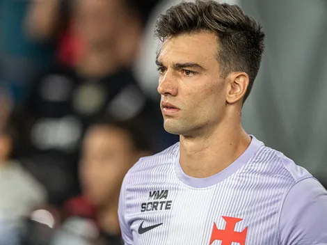 Léo Jardim reconhece superioridade do Flamengo no clássico