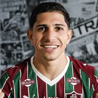 Fluminense anuncia Savarino, comprado em definitivo do Botafogo
