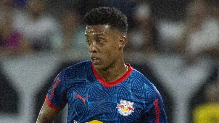Vanderlan, lateral-esquerdo do Red Bull Bragantino