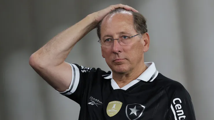 John Textor busca solucionar problema do Botafogo na temporada - Foto: Wagner Meier/Getty Images