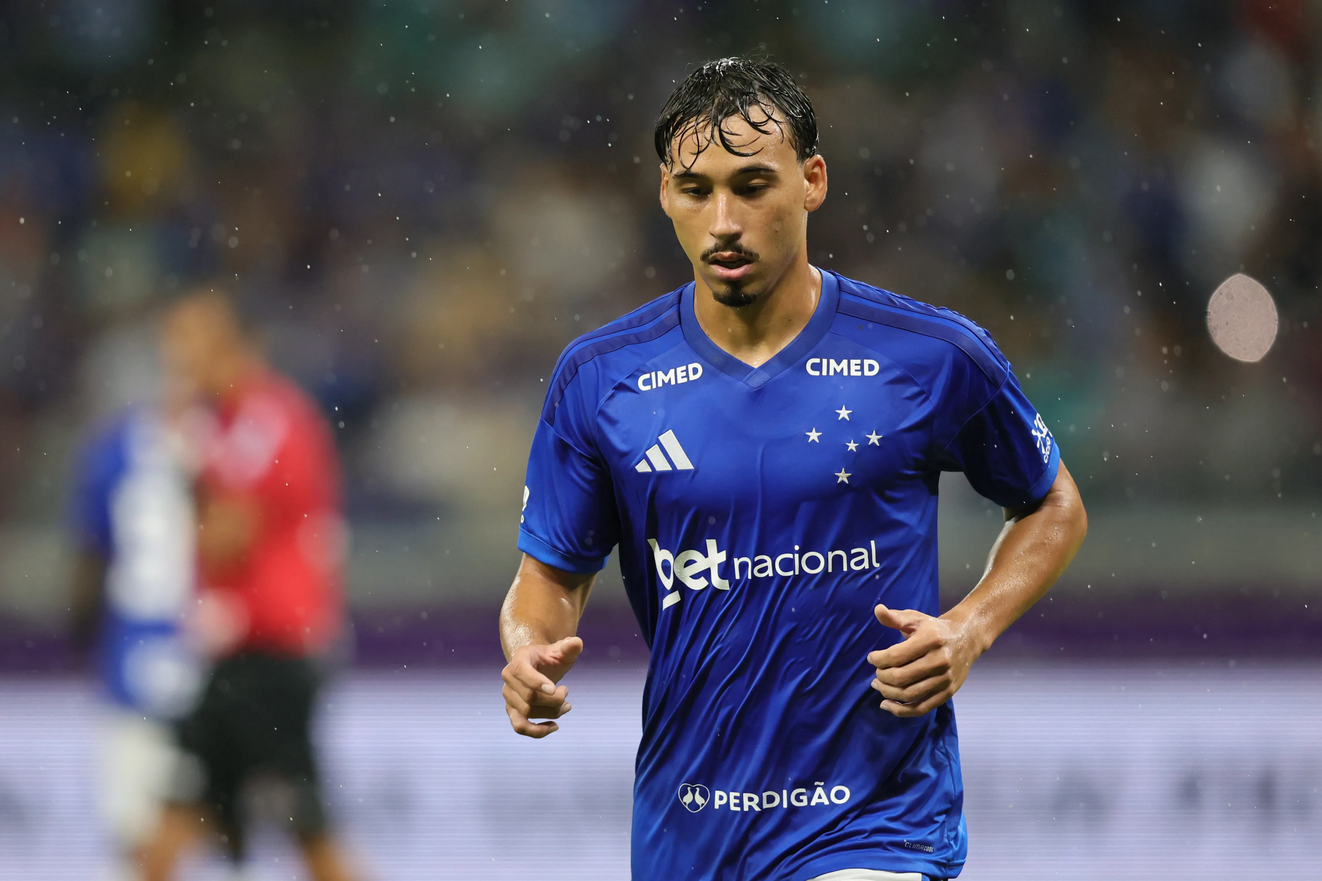 MINEIRO 2026, CRUZEIRO X DEMOCRATA – Japa jogador do Cruzeiro durante partida contra o Democrata no estadio Mineirao pelo campeonato Mineiro 2026. Foto: Gilson Lobo/AGIF