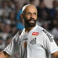 Thaciano falha em bicicleta e vira 'deboche' no banco do Corinthians