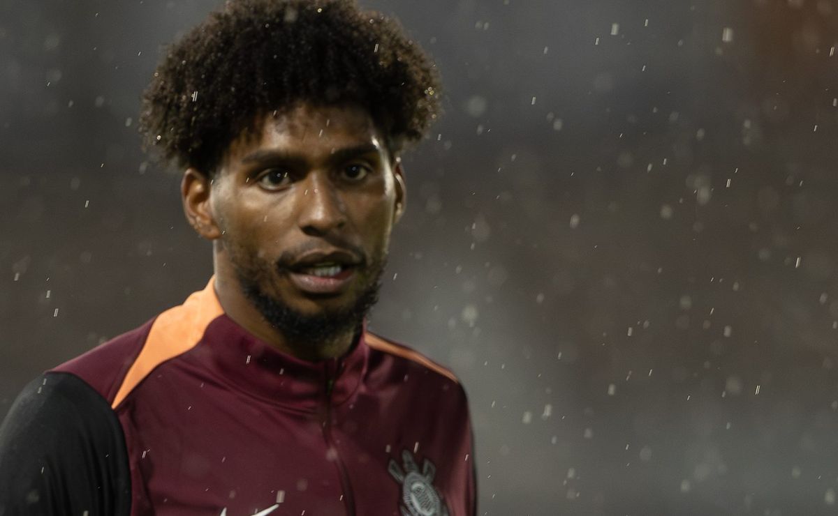 Hugo Souza entra na mira da Internazionale e Corinthians pede mais de R$ 90 milhões pelo goleiro