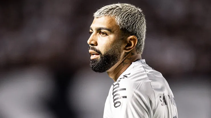 Gabigol durante o empate entre Santos e Corinthians na Vila Belmiro