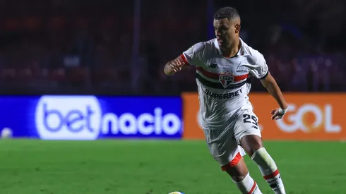 SP – SAO PAULO – 27/06/2024 – BRASILEIRO A 2024, SAO PAULO X CRICIUMA – Alisson jogador do Sao Paulo durante partida contra o Criciuma no estadio Morumbi pelo campeonato Brasileiro A 2024. Foto: Marcello Zambrana/AGIF