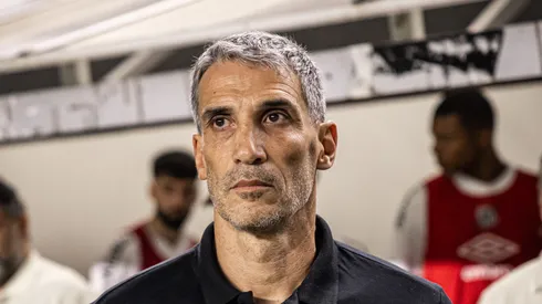 Vojvoda durante a realização do clássico de ontem (22).