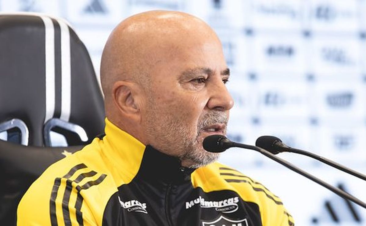 Sampaoli cria ‘crise interna’ no Atlético-MG após declarações polêmicas em entrevista coletiva