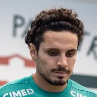 Veiga tem negociação aberta e Palmeiras tem muitas saídas no mercado