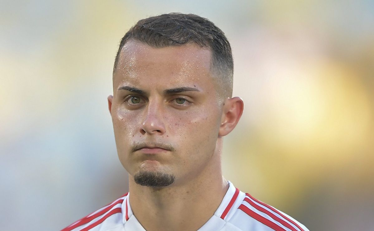 Bruno Gomes projeta Gre-Nal 449 e manda recado ao treinador do Grêmio: “Trabalhar em cima deles”