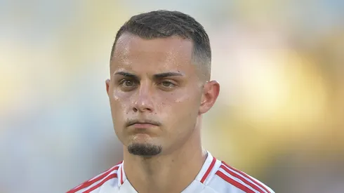 Bruno Gomes durante partida em 2025