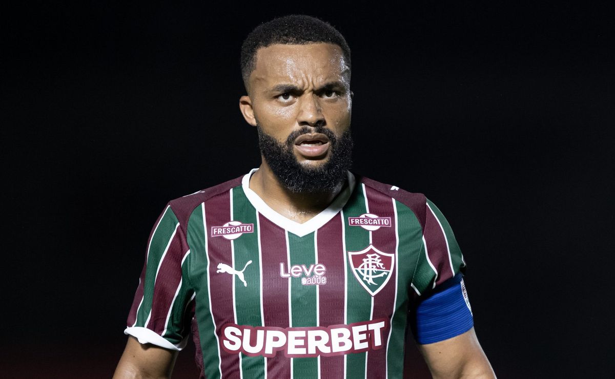 Samuel Xavier desabafa sobre pressão nos bastidores do Fluminense e alerta sobre cobranças individuais
