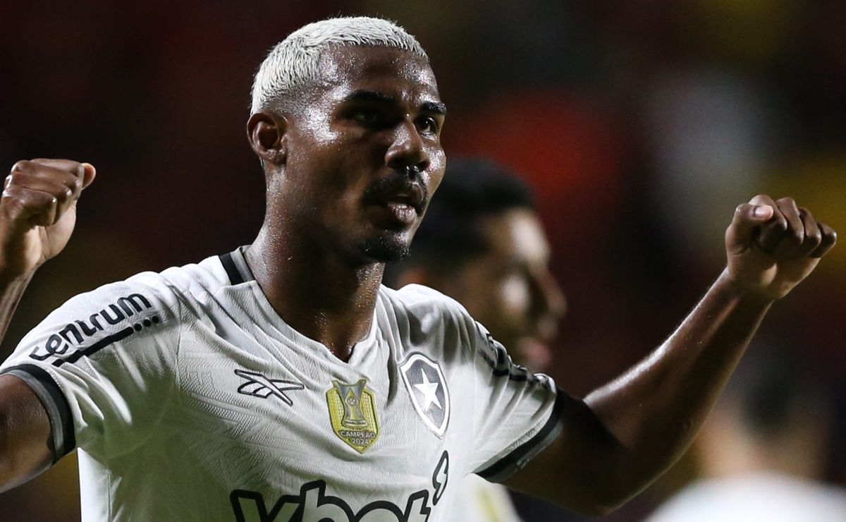 Nottingham Forest-ING aceita vender Cuiabano e Corinthians descarta após exigência de R$ 63 milhões