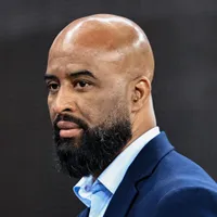 Internacional avança por atacante e encaminha acordo com Derik Lacerda