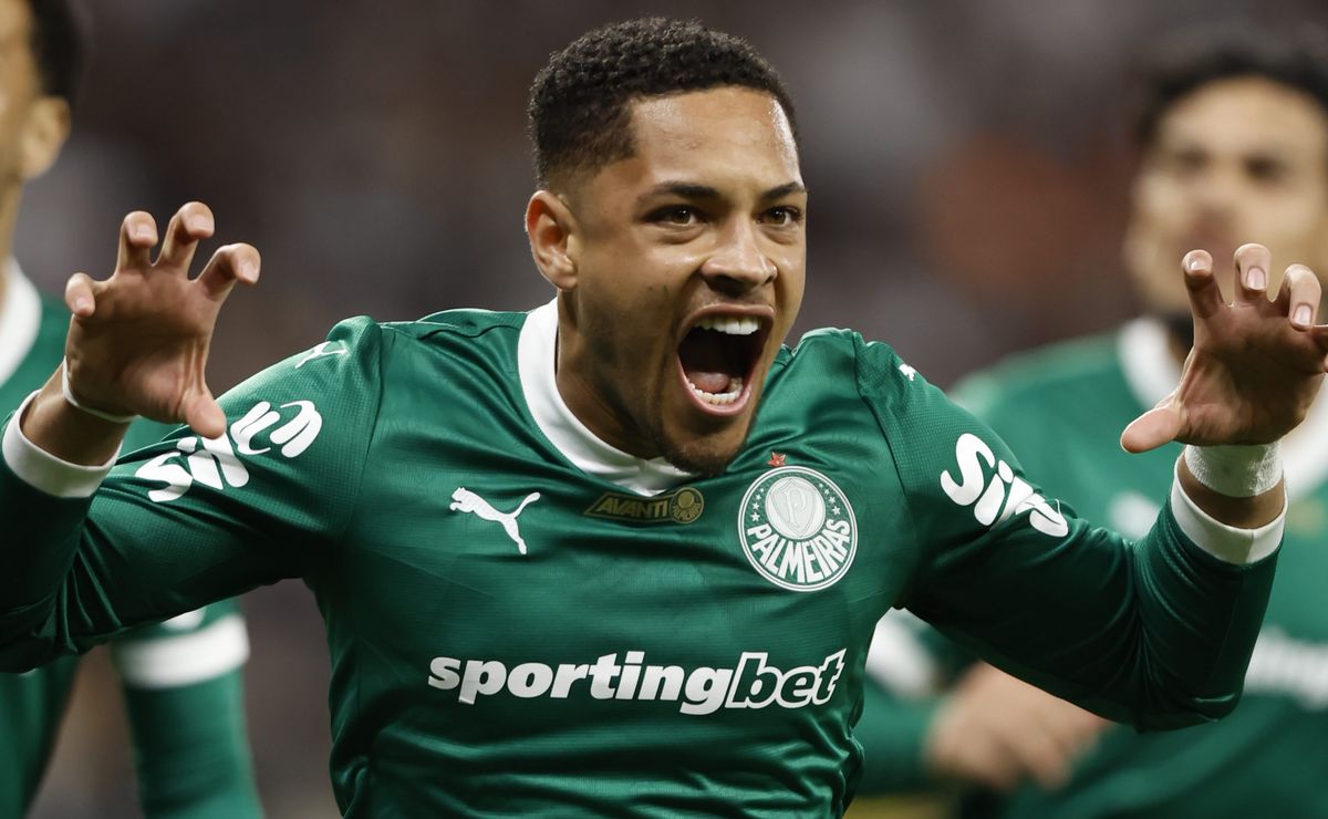 Vitor Roque é monitorado por times da Premier League e Palmeiras pede R$ 310 milhões