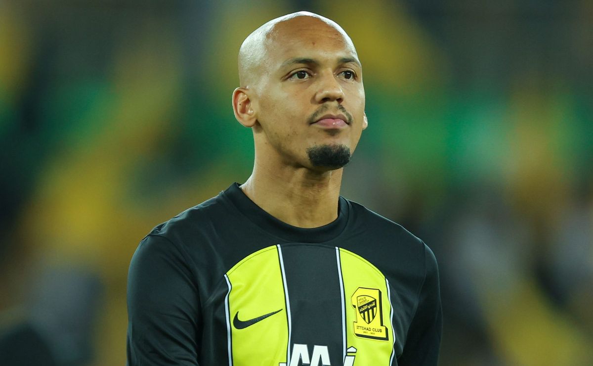 Fabinho, alvo do Grêmio, recebe R$ 13 milhões por mês no Al-Ittihad e pode ser liberado