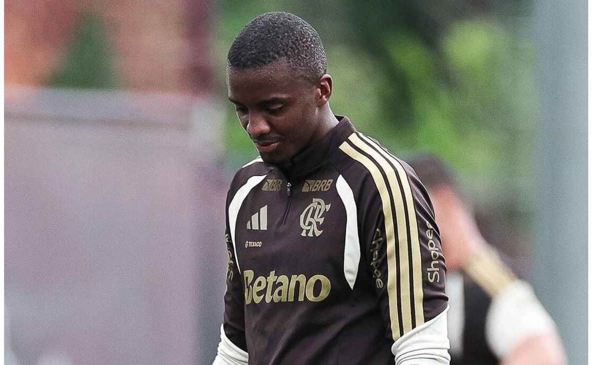 Andrew vira assunto no Flamengo, é regularizado e pode até ser titular no Fla-Flu