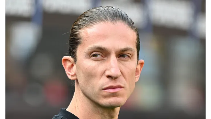 Filipe Luís, técnico do Flamengo em partida pelo campeonato (Foto: Rodrigo Valle/Getty Images)