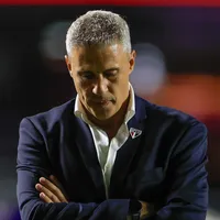 Hernán Crespo 'balança' no cargo, segundo Nicola