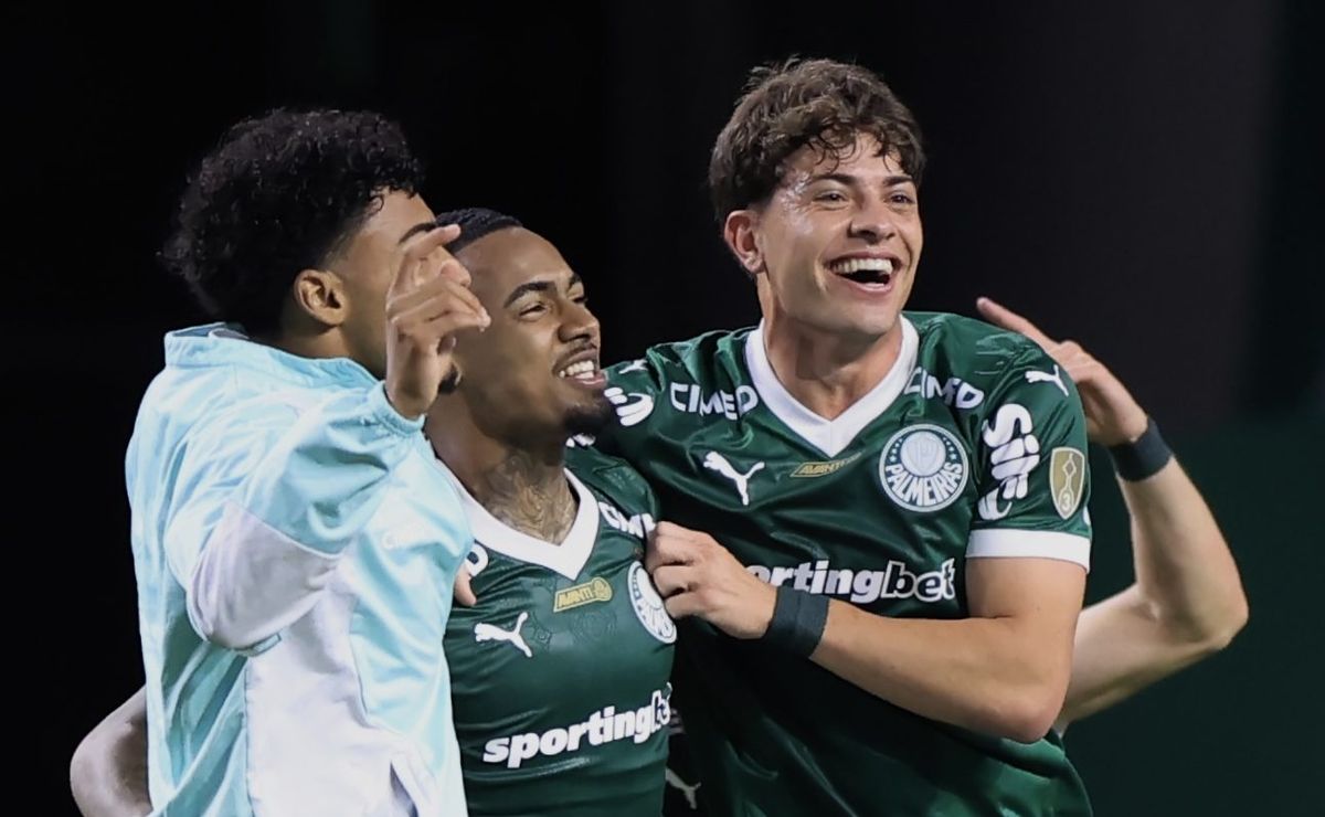 Palmeiras prepara lista de vendas com Allan, Veiga, Luighi e outros 5 nomes por R$ 400 milhões