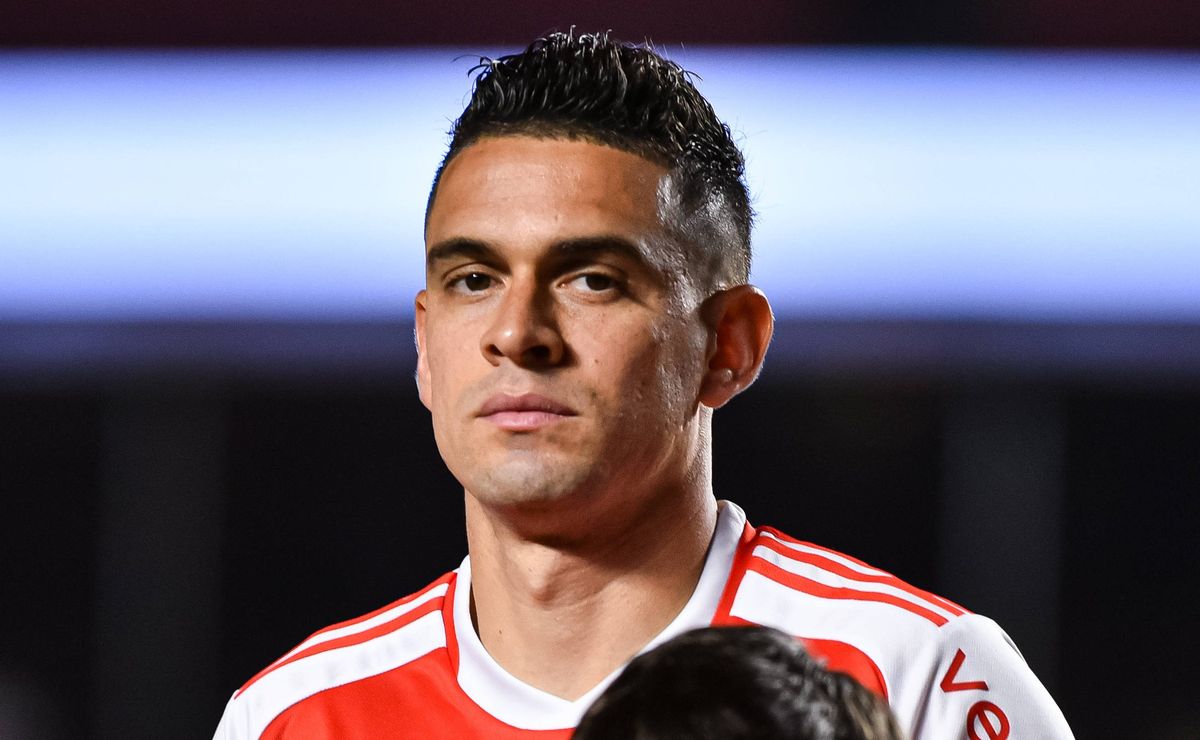 Cruz Azul-MEX avança e mira Borré, mas Inter faz jogo duro; colombiano tem contrato até 2028