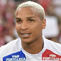 Deyverson rescinde com o Fortaleza e está livre no mercado