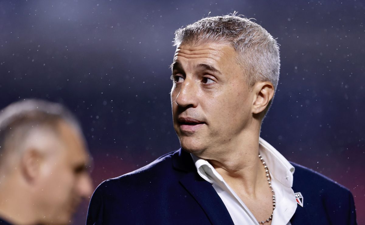 Inteligência Artificial prevê Palmeiras x São Paulo com nova derrota do time de Crespo