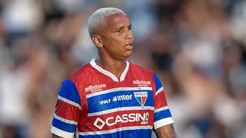 Deyverson jogador do Fortaleza durante partida contra o Botafogo no estadio Engenhao pelo campeonato Brasileiro A 2025. Foto: Thiago Ribeiro/AGIF