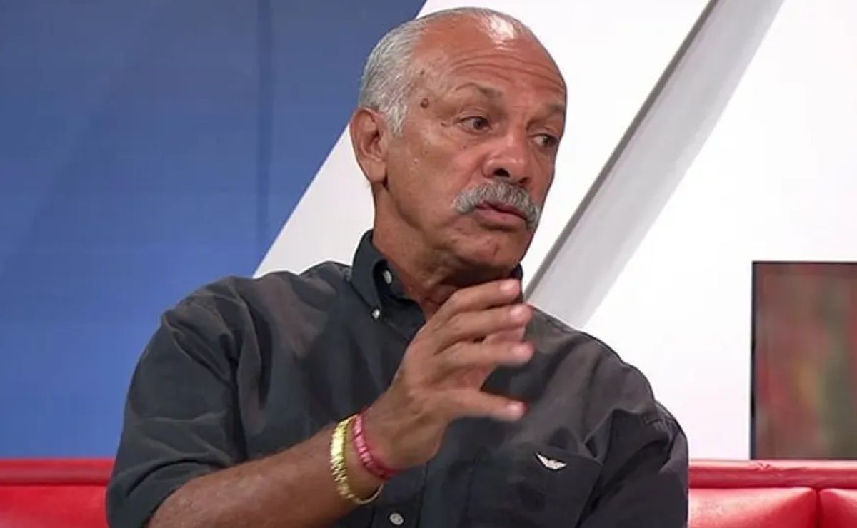 Maestro Júnior elogia Daniel Sales e manda recado com alerta sobre lateral do Flamengo: “Bola vimos que você já tem”