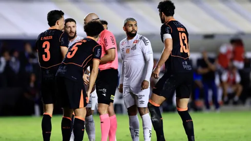 Gabriel Barbosa, jogador do Santos durante partida contra o Corinthians no estadio Vila Belmiro pelo campeonato Paulista 2026. Foto: Marcello Zambrana/AGIF