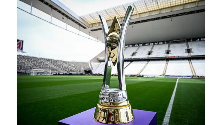 Taça Brasileirão. Foto: Nayra Hal/Staff Images