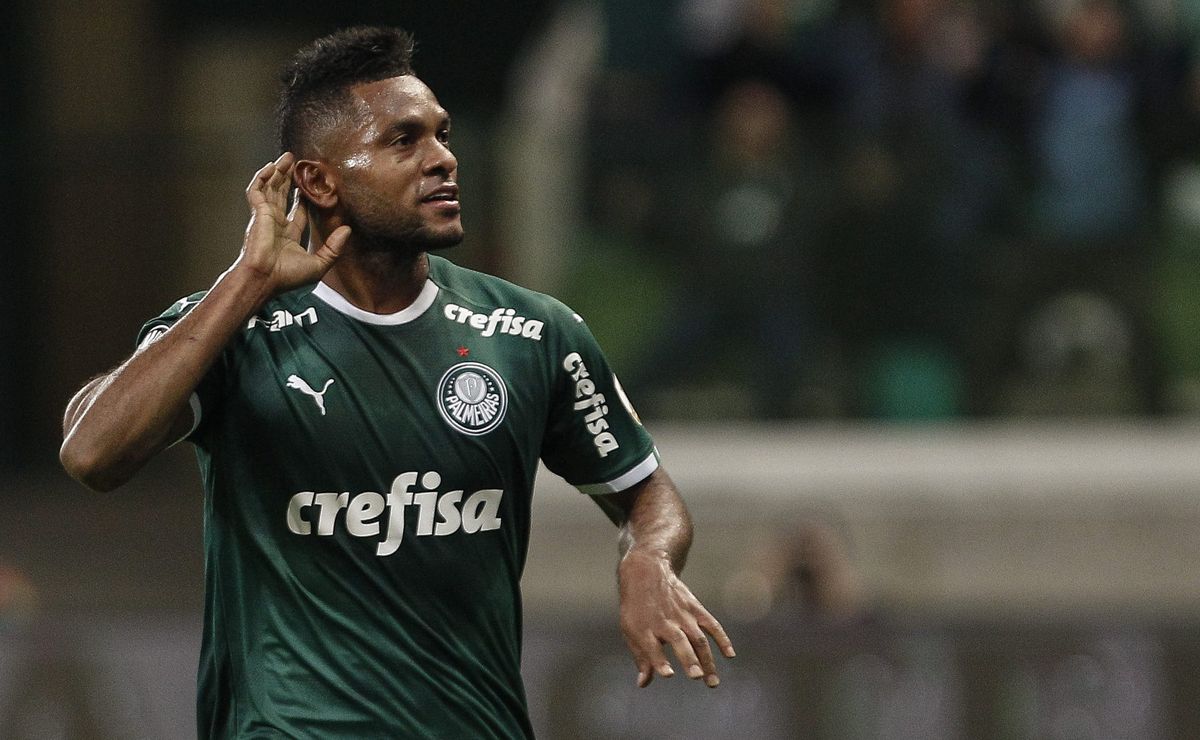 Borja, atacante ex-Palmeiras, assina contrato com nova equipe e jogará no Al Wasl, dos Emirados Árabes