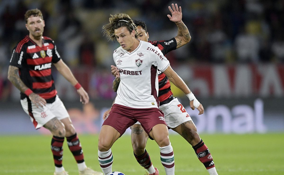 Fla-Flu: Inteligência Artificial crava Fluminense x Flamengo com derrota do time de Zubeldía