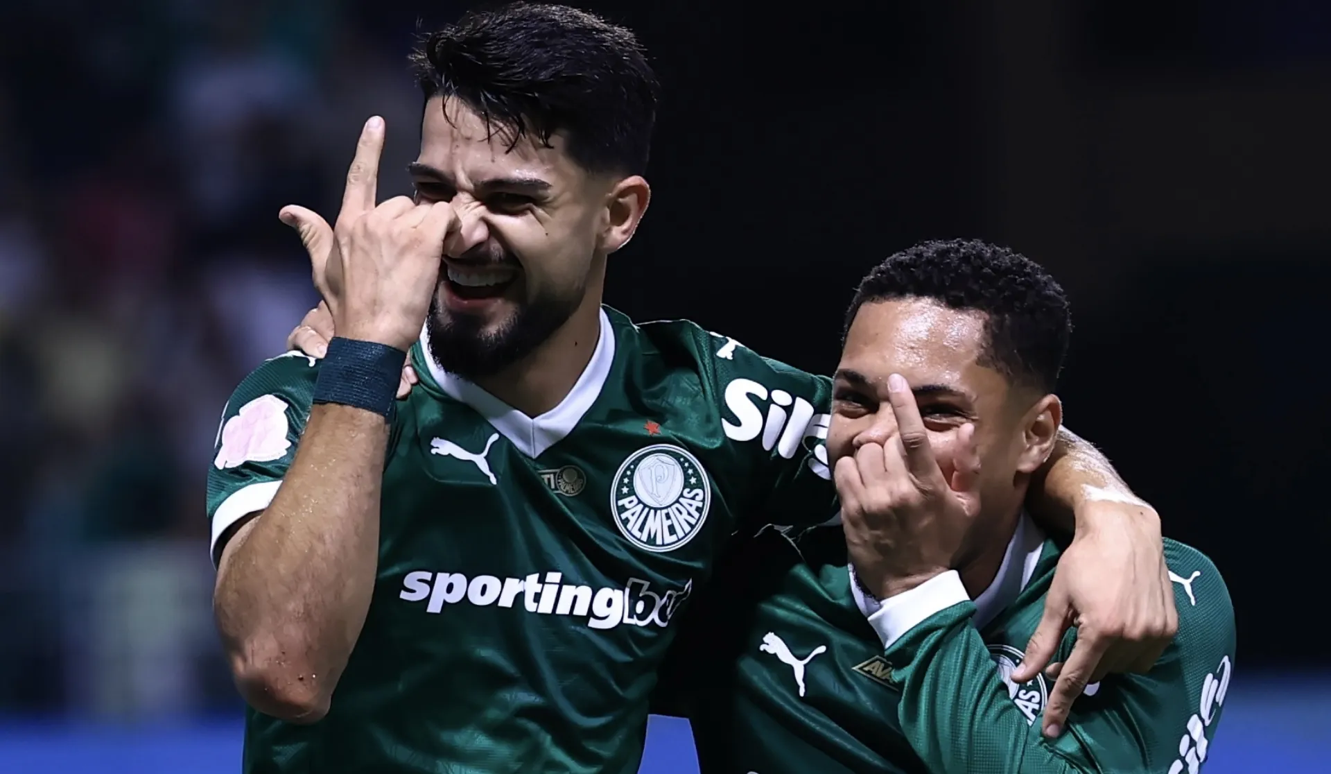 Flaco e Vitor Roque podem fazer a diferença no clássico – Foto: Marcello Zambrana/AGIF
