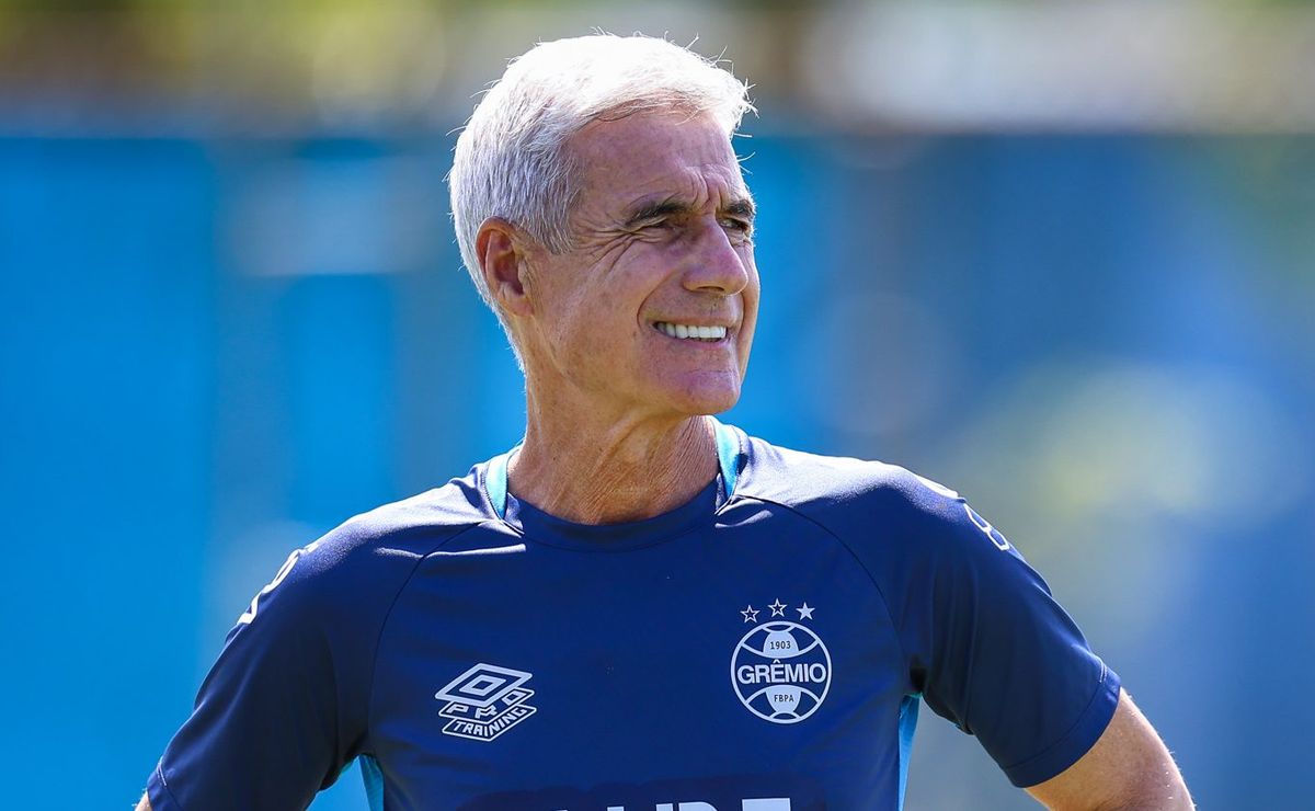 Luís Castro faz mistério para o Gre-Nal 449 e escalação do Grêmio no Beira-Rio tem dúvidas
