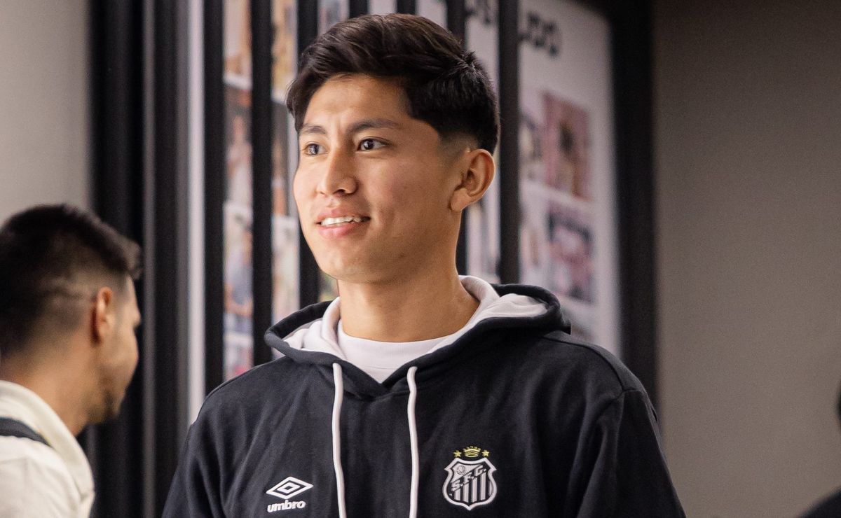 Torcida do Santos pede Miguelito como titular em Santos x Bragantino e critica Juan Vojvoda: “Merece mais”