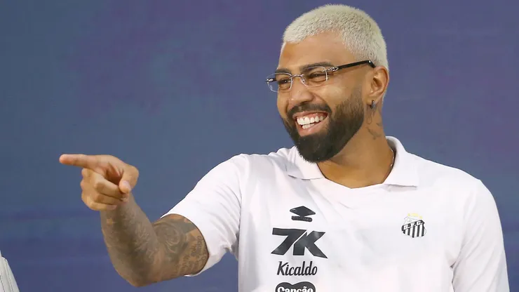 Gabigol encerra crise histórica da camisa 9 e muda cenário ofensivo do Santos - Mauricio De SouzaAGIF